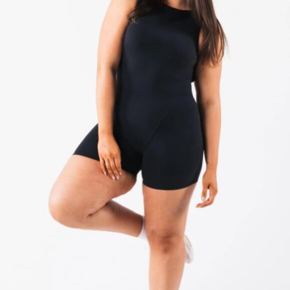 Alphalete Kohl Bodysuit (Black) - Picture 2 of 5